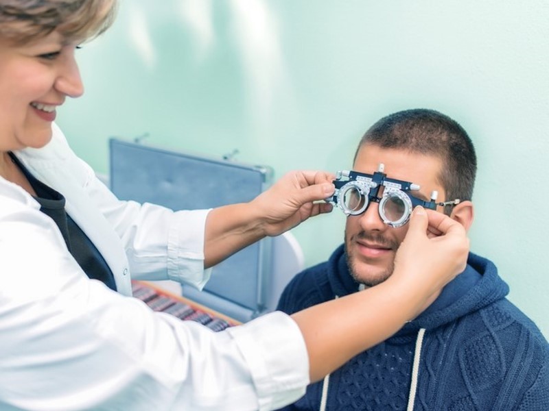 Optik beschreibt die Dioptrie die „Stärke“ eines Brillenglases
